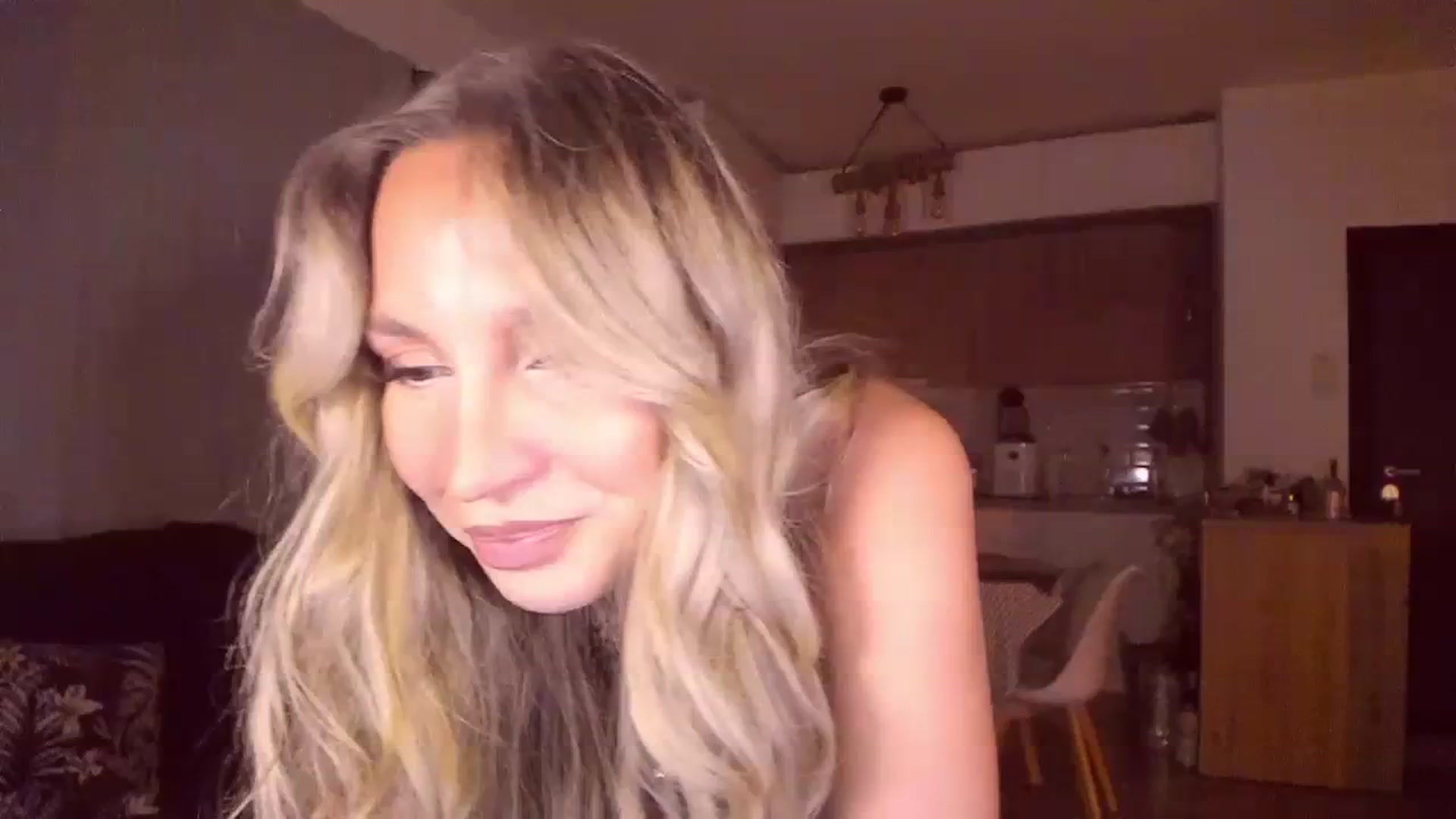 Gallery image thumbnail from CoolElissa's myfreecams stream on, 09/11/2023, 01:57 image 14 of 20