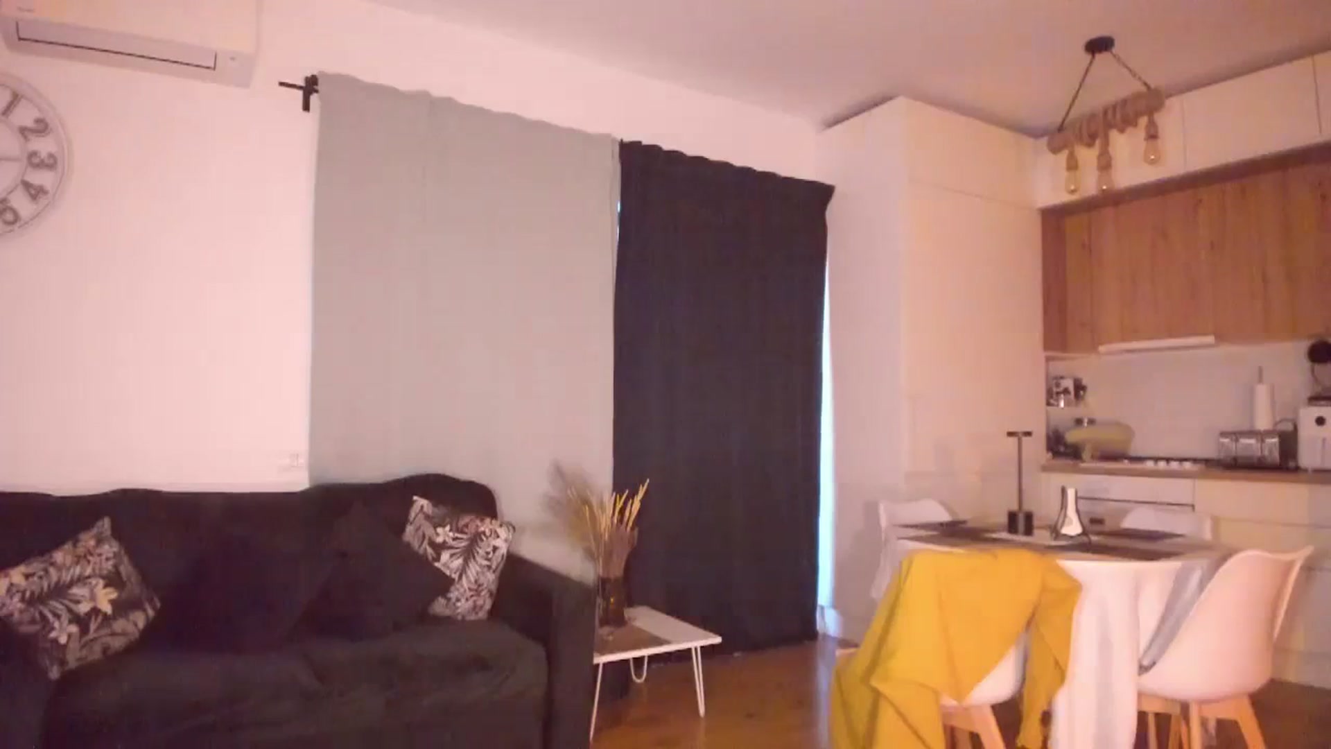 Gallery image thumbnail from CoolElissa's myfreecams stream on, 09/13/2023, 04:17 image 10 of 20