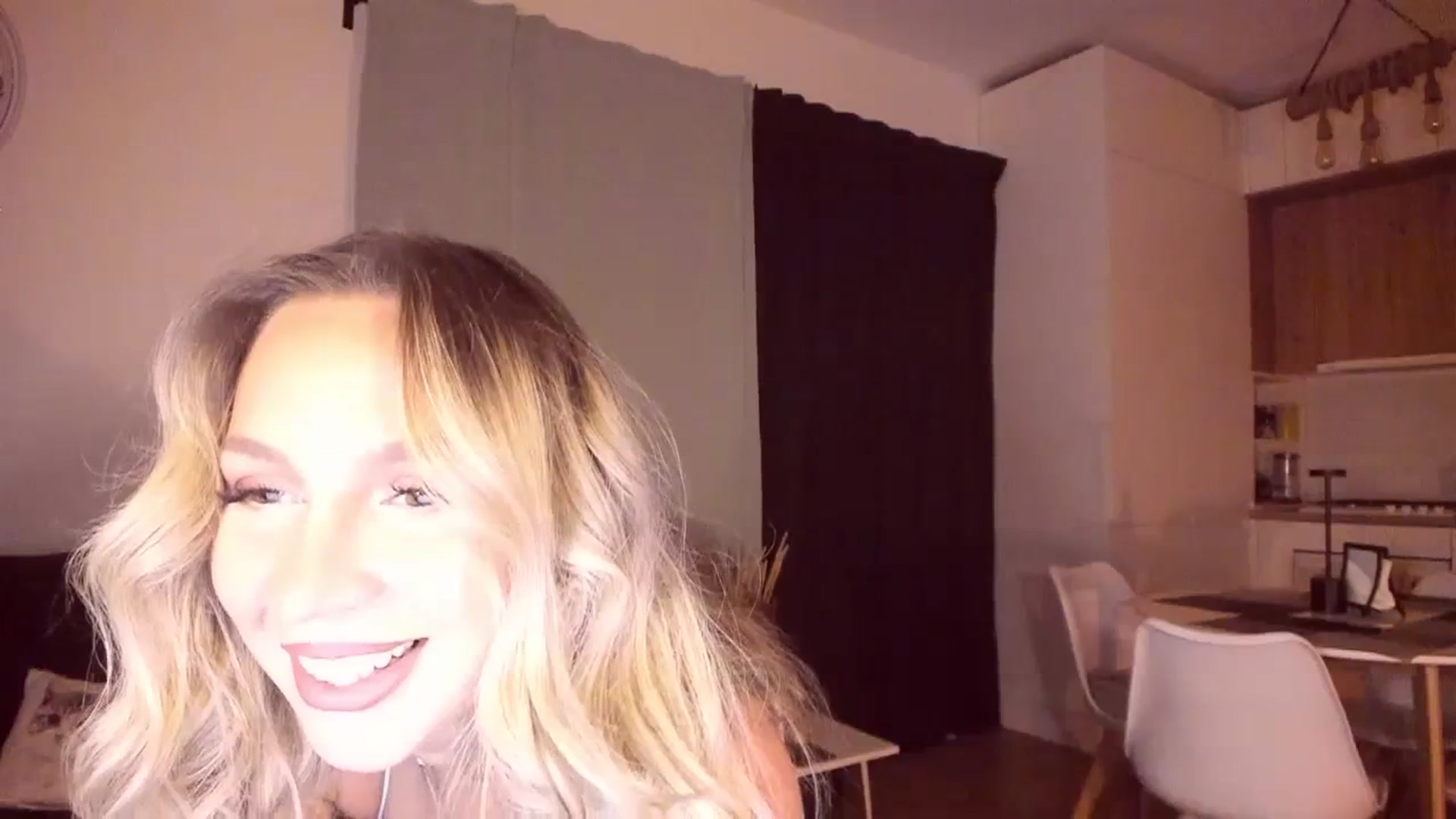 Gallery image thumbnail from CoolElissa's myfreecams stream on, 09/23/2023, 02:05 image 15 of 20