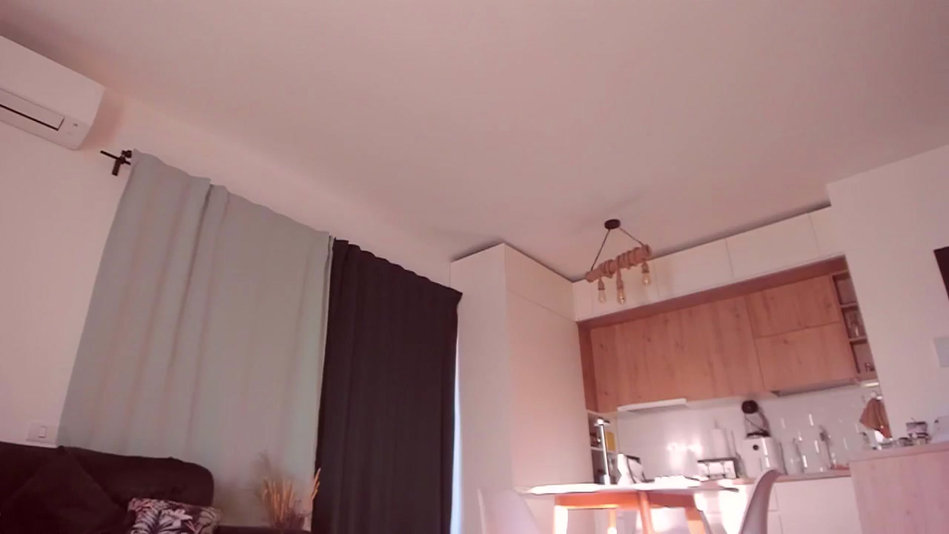 Gallery image thumbnail from CoolElissa's myfreecams stream on, 09/26/2023, 05:39 image 17 of 20