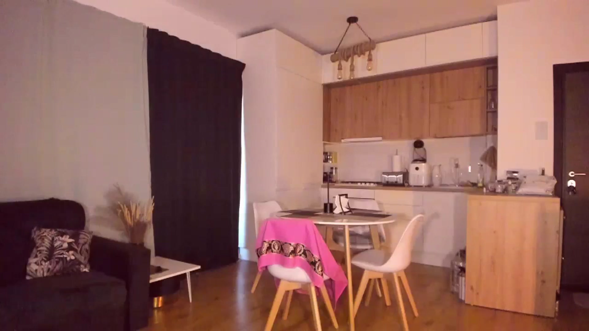Gallery image thumbnail from CoolElissa's myfreecams stream on, 09/26/2023, 05:39 image 4 of 20