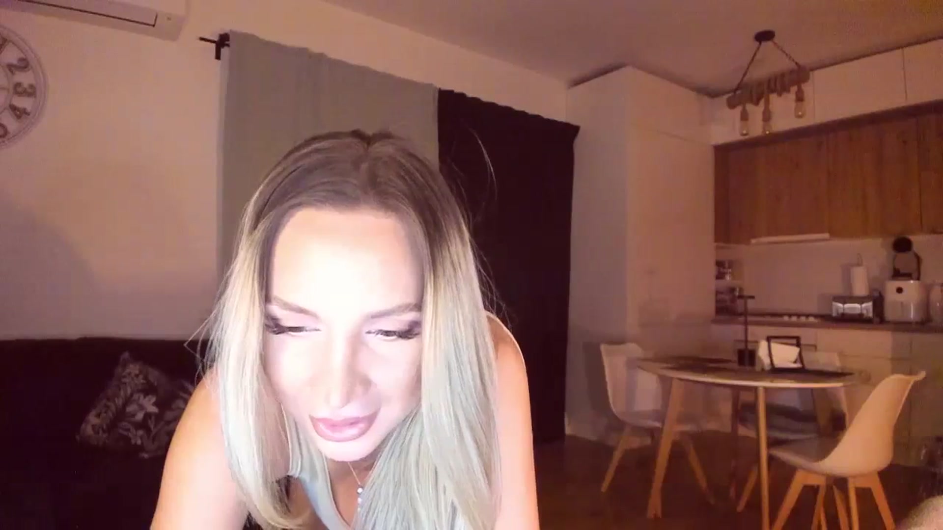 Gallery image thumbnail from CoolElissa's myfreecams stream on, 09/27/2023, 04:42 image 3 of 20