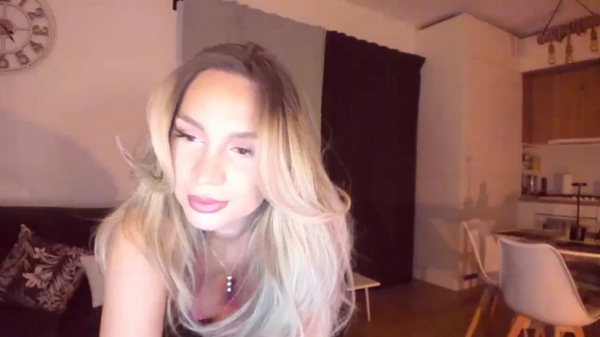 Gallery image thumbnail from CoolElissa's myfreecams stream on, 10/07/2023, 02:11 image 6 of 20