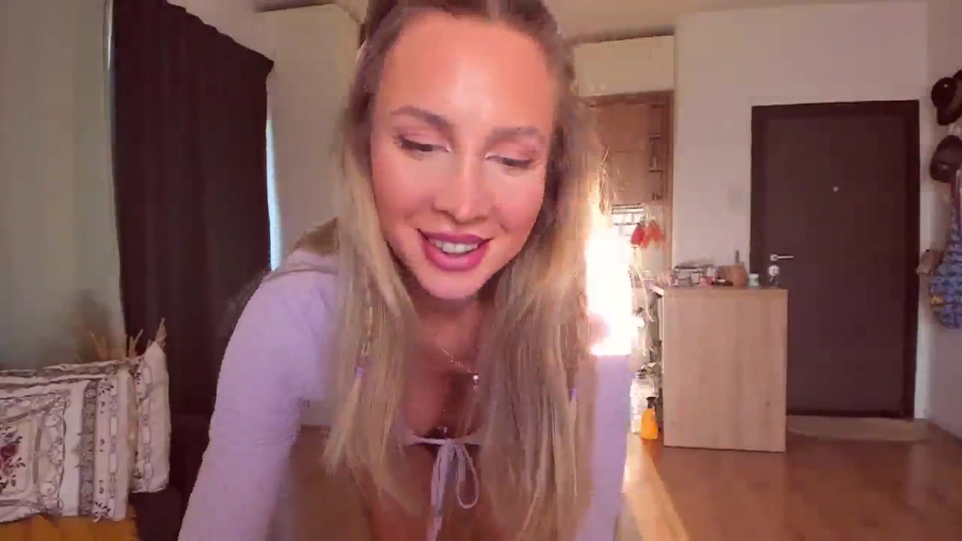 Gallery image thumbnail from CoolElissa's myfreecams stream on, 10/12/2023, 06:00 image 16 of 20