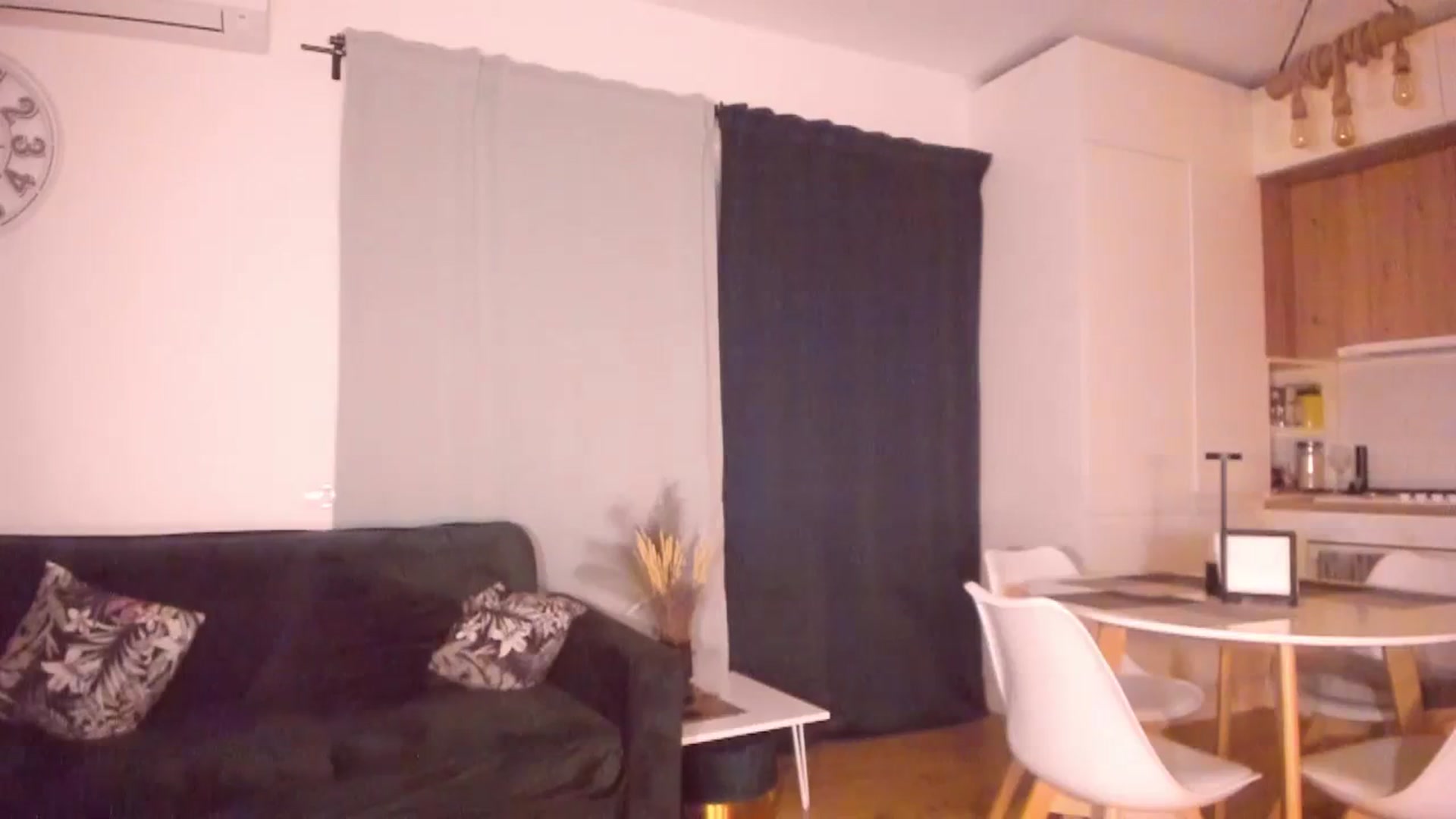 Gallery image thumbnail from CoolElissa's myfreecams stream on, 10/15/2023, 03:30 image 20 of 20