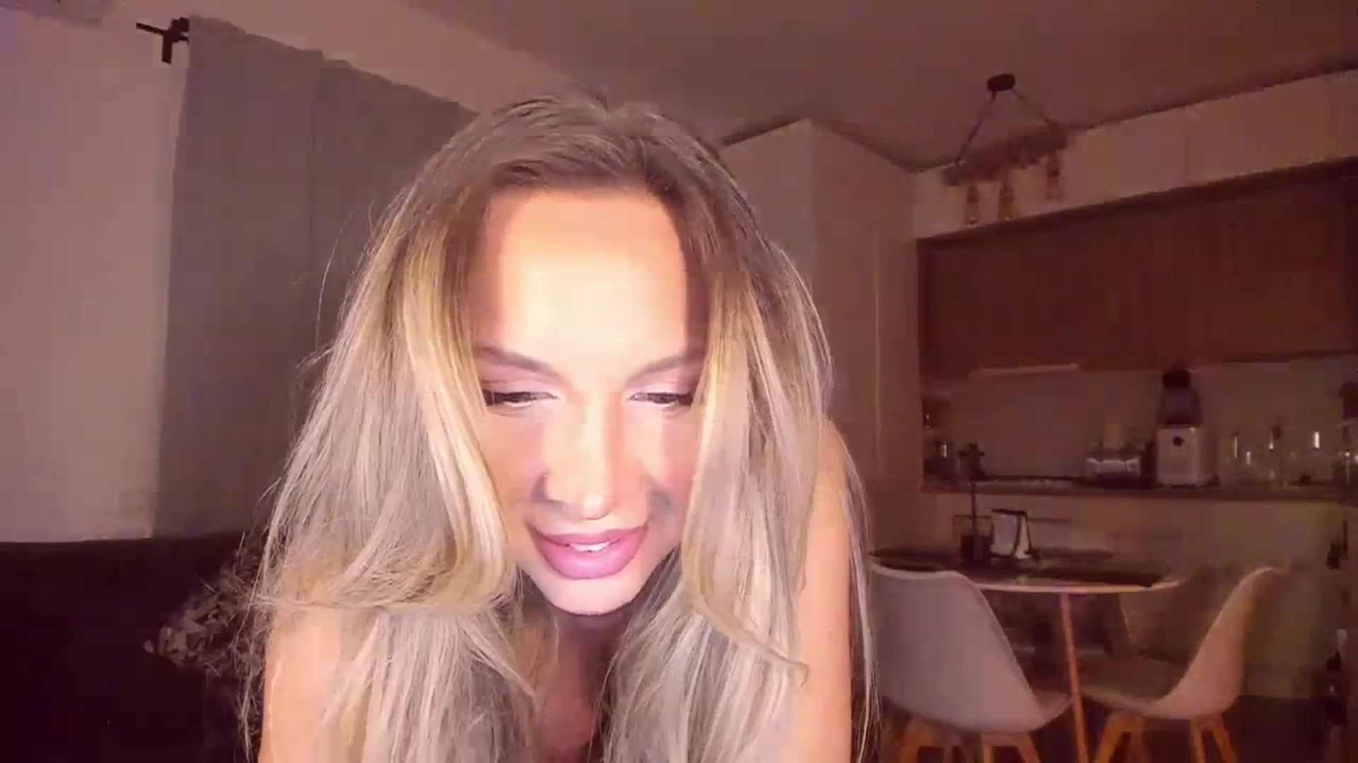 Gallery image thumbnail from CoolElissa's myfreecams stream on, 10/20/2023, 02:43 image 10 of 20