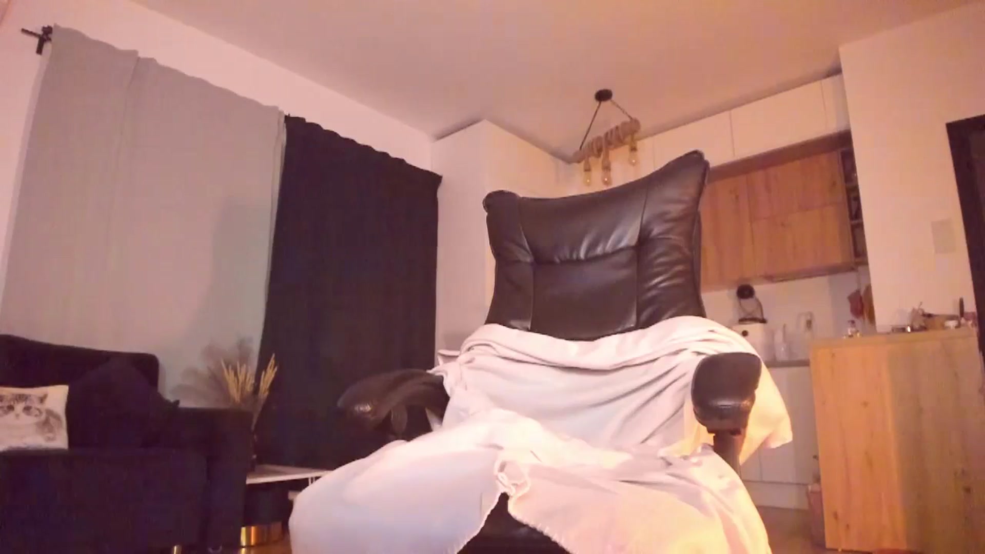 Gallery image thumbnail from CoolElissa's myfreecams stream on, 10/31/2023, 04:19 image 5 of 20