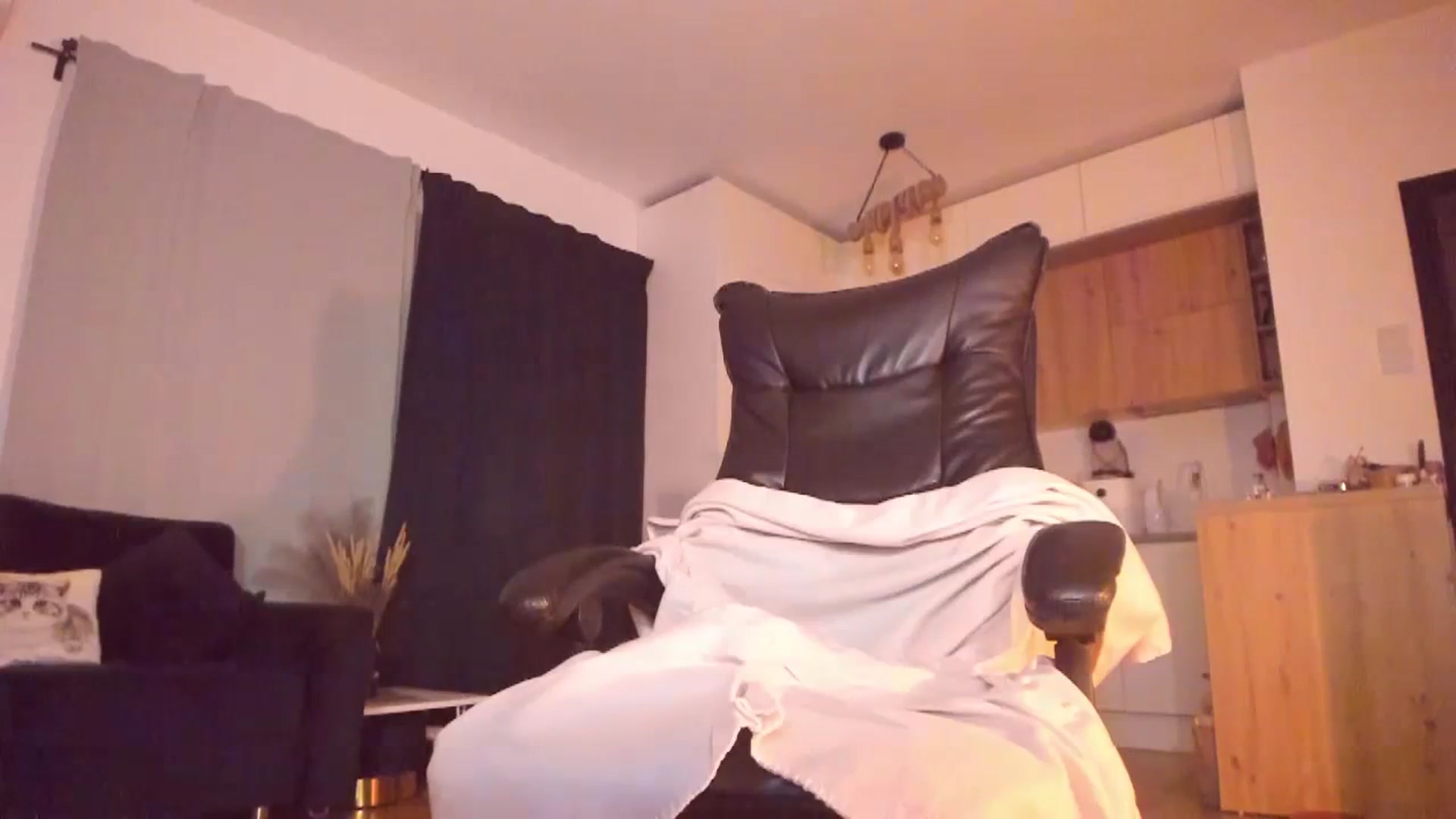 Gallery image thumbnail from CoolElissa's myfreecams stream on, 10/31/2023, 04:19 image 6 of 20