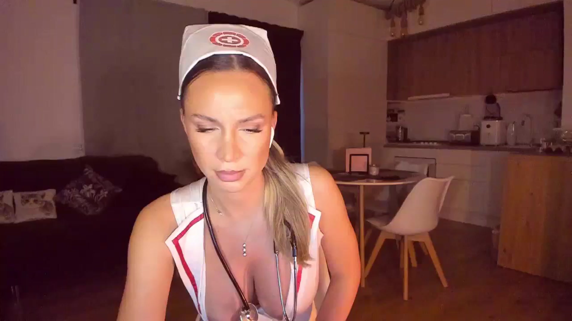 Gallery image thumbnail from CoolElissa's myfreecams stream on, 11/01/2023, 05:36 image 15 of 20