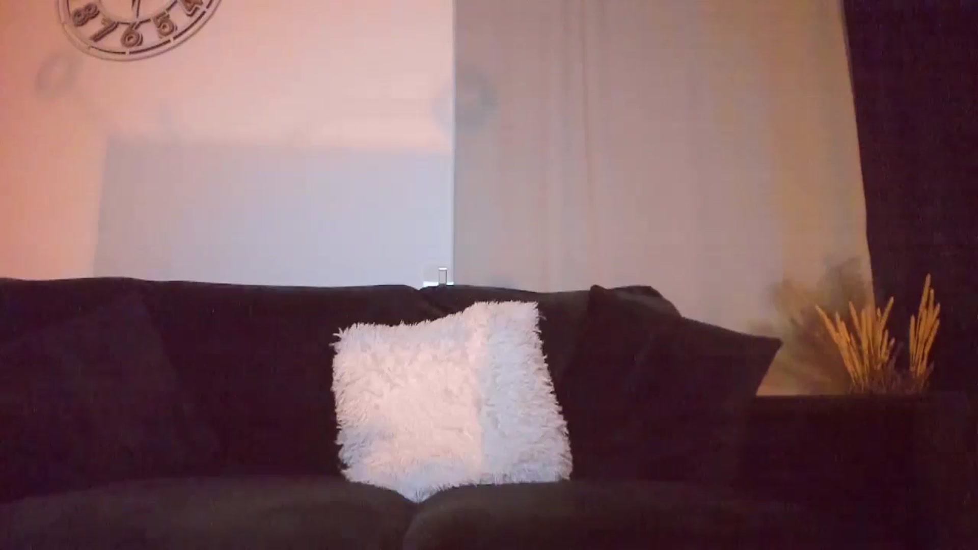 Gallery image thumbnail from CoolElissa's myfreecams stream on, 11/03/2023, 03:36 image 16 of 20