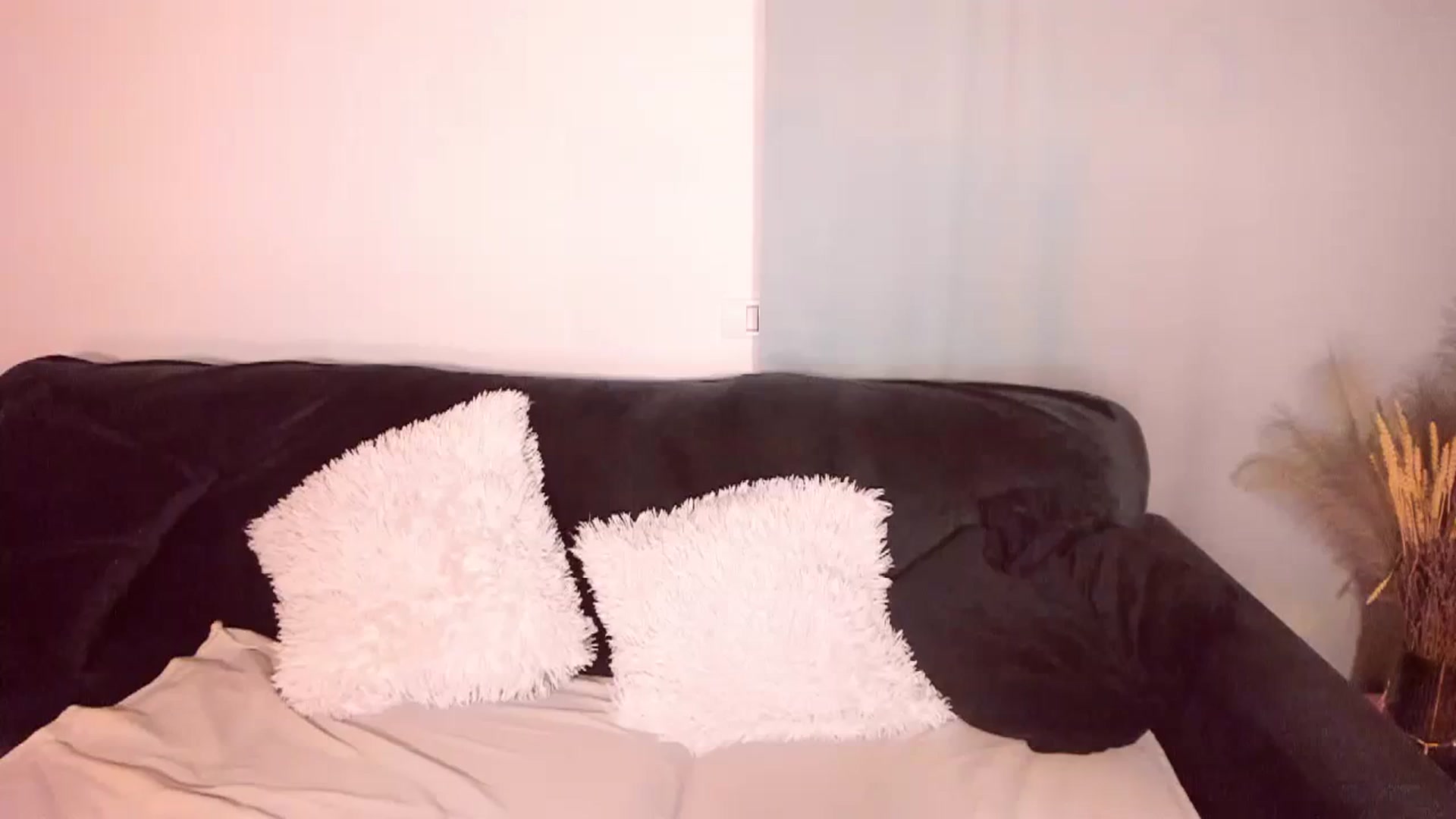 Gallery image thumbnail from CoolElissa's myfreecams stream on, 11/06/2023, 03:53 image 1 of 20
