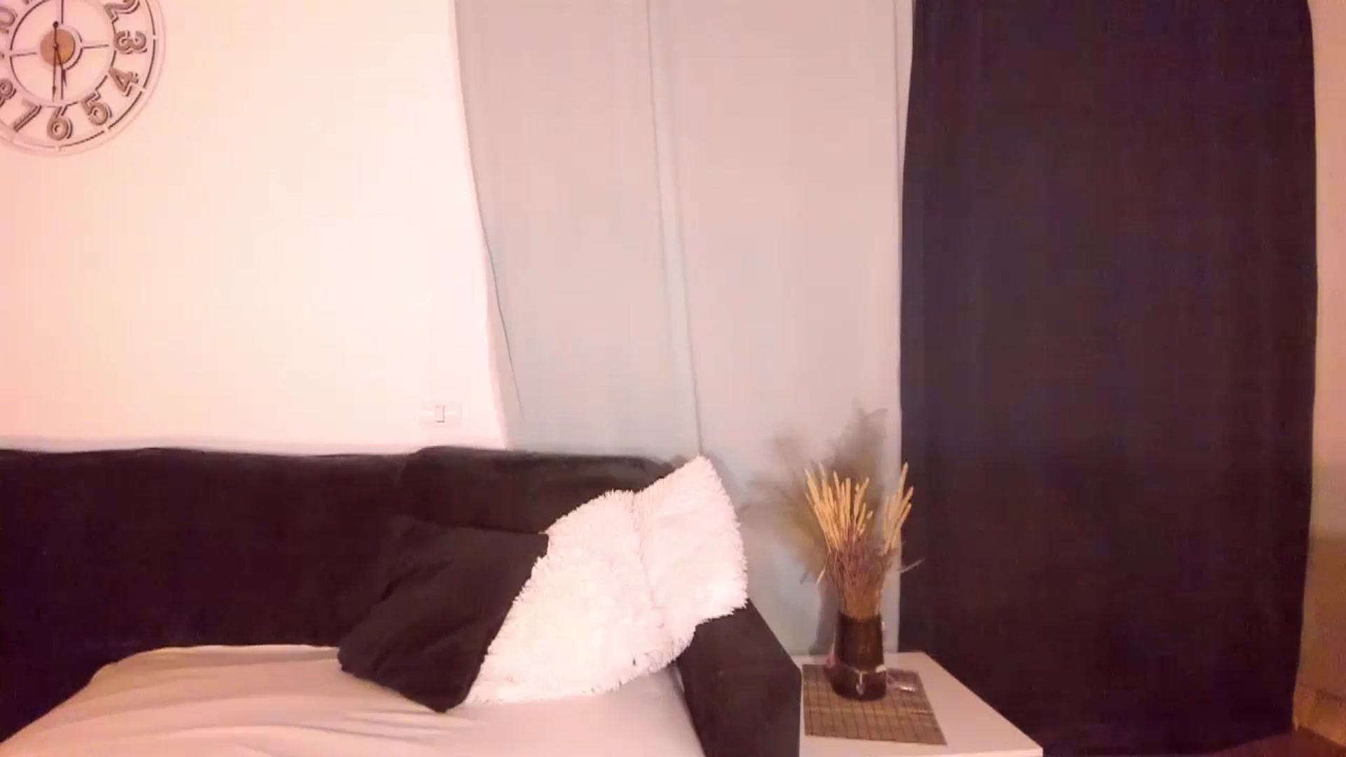 Gallery image thumbnail from CoolElissa's myfreecams stream on, 11/11/2023, 03:59 image 2 of 20