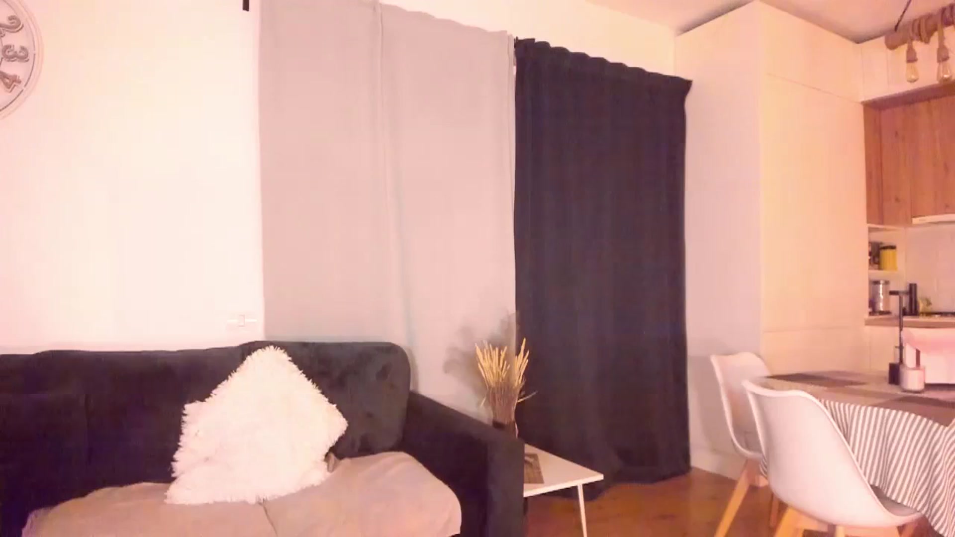 Gallery image thumbnail from CoolElissa's myfreecams stream on, 11/18/2023, 05:18 image 15 of 20