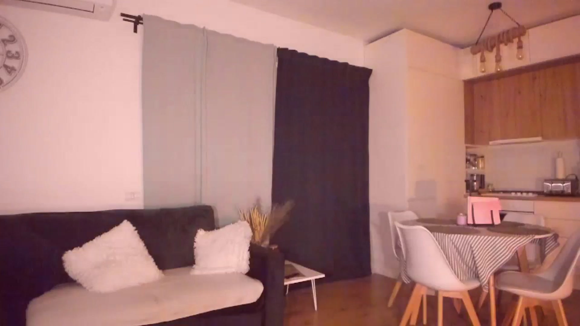 Gallery image thumbnail from CoolElissa's myfreecams stream on, 11/30/2023, 03:39 image 8 of 20