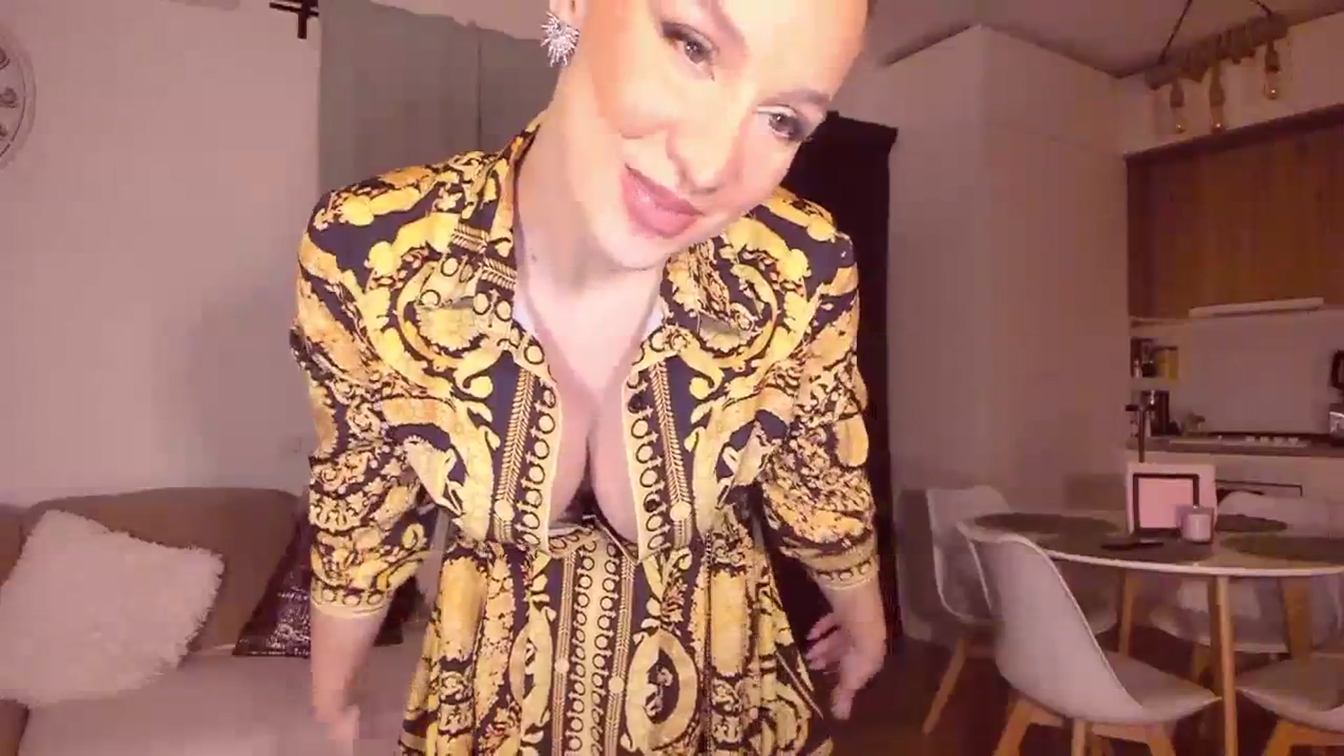 Gallery image thumbnail from CoolElissa's myfreecams stream on, 12/19/2023, 04:09 image 4 of 20