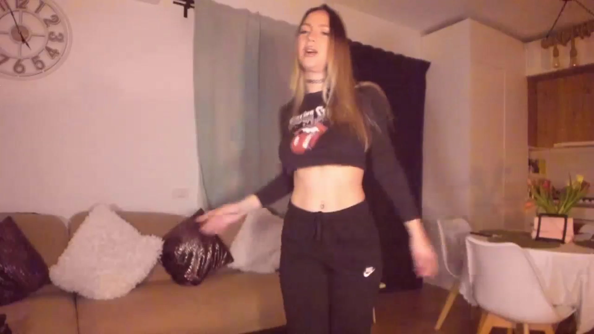 Gallery image thumbnail from CoolElissa's myfreecams stream on, 01/24/2024, 03:43 image 3 of 20