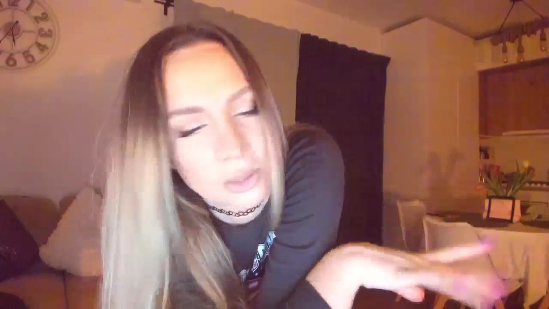 Gallery image thumbnail from CoolElissa's myfreecams stream on, 01/24/2024, 03:43 image 20 of 20