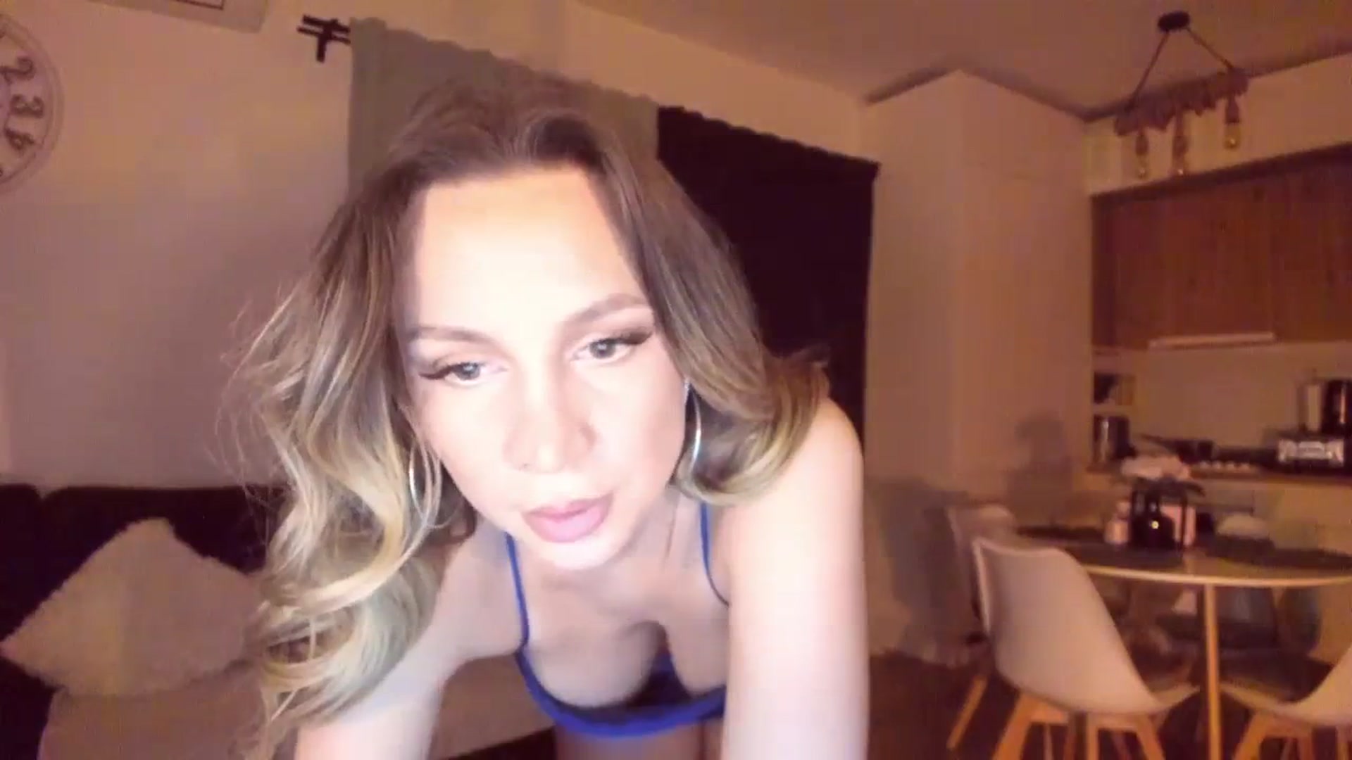 Gallery image thumbnail from CoolElissa's myfreecams stream on, 02/09/2024, 05:30 image 9 of 20