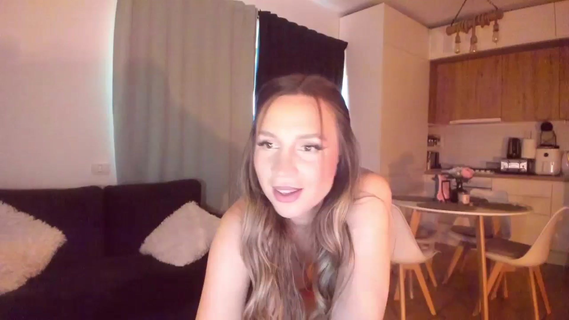 Gallery image thumbnail from CoolElissa's myfreecams stream on, 02/26/2024, 06:24 image 2 of 20