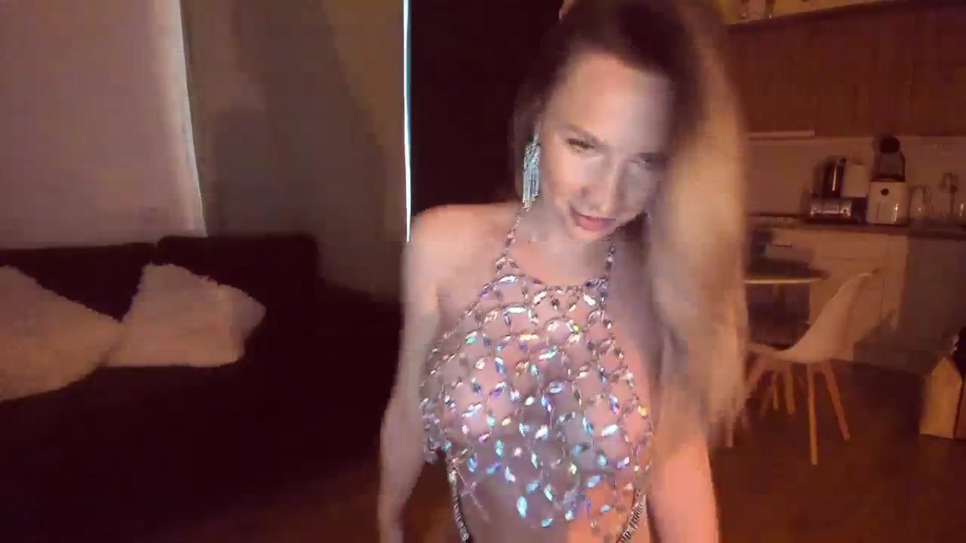 Gallery image thumbnail from CoolElissa's myfreecams stream on, 03/08/2024, 05:44 image 17 of 20