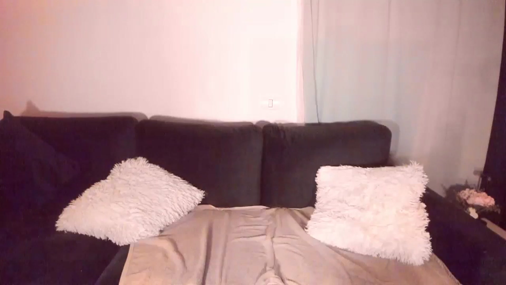 Gallery image thumbnail from CoolElissa's myfreecams stream on, 03/14/2024, 03:30 image 15 of 20