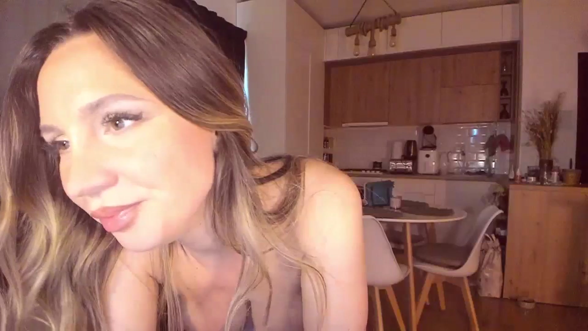 Gallery image thumbnail from CoolElissa's myfreecams stream on, 03/15/2024, 06:41 image 19 of 20