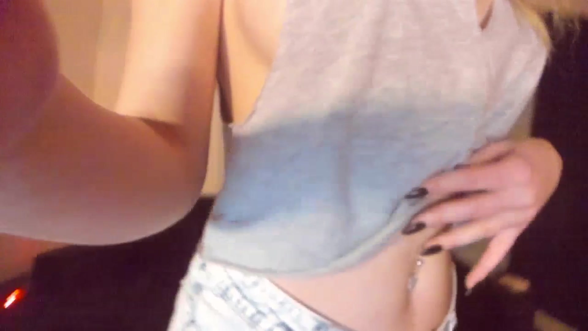 Gallery image thumbnail from CoolElissa's myfreecams stream on, 03/17/2024, 02:06 image 6 of 20
