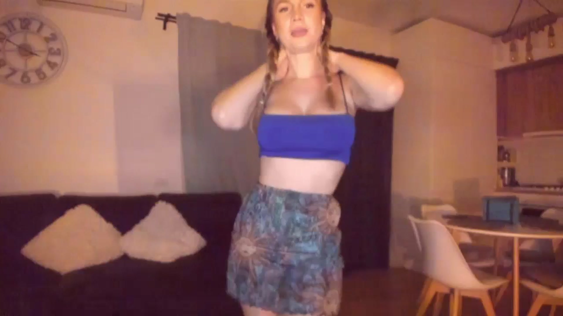 Gallery image thumbnail from CoolElissa's myfreecams stream on, 03/21/2024, 04:49 image 1 of 20