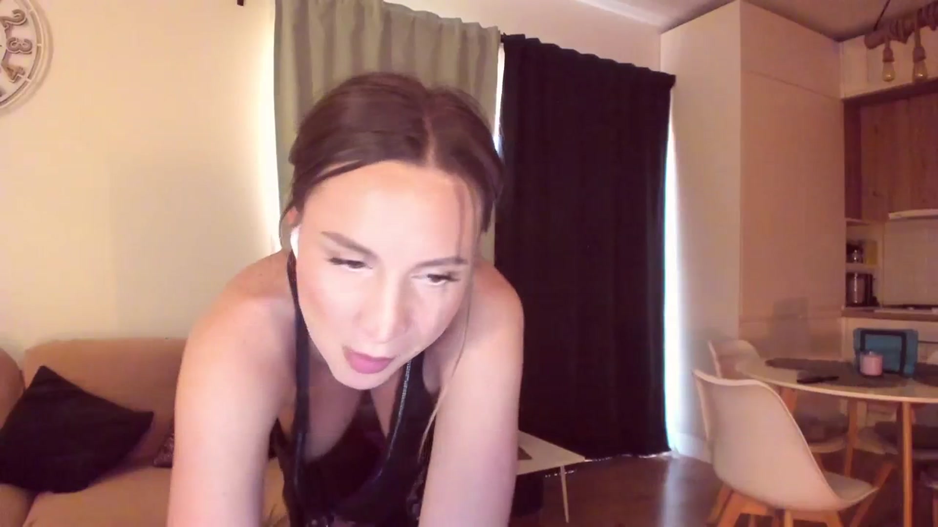 Gallery image thumbnail from CoolElissa's myfreecams stream on, 04/05/2024, 05:00 image 6 of 20
