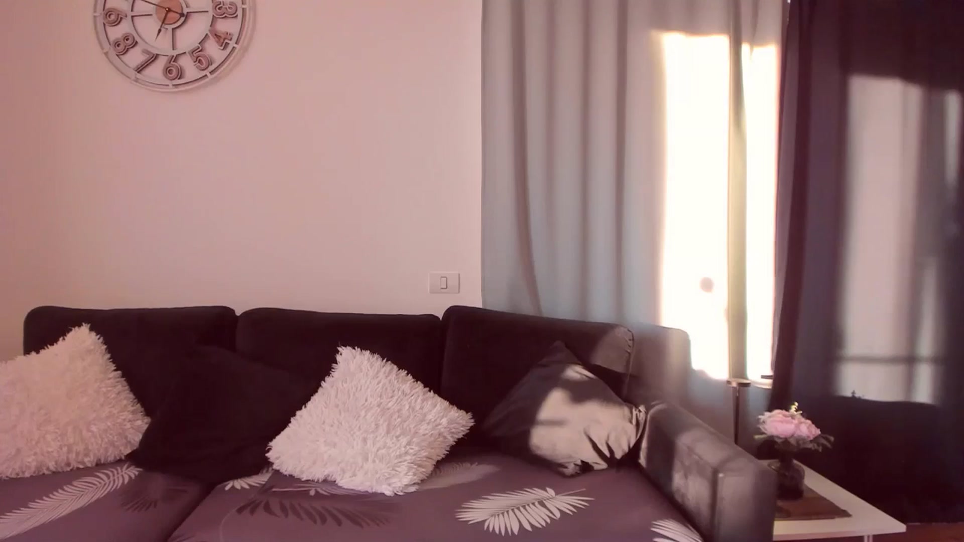 Gallery image thumbnail from CoolElissa's myfreecams stream on, 04/19/2024, 03:57 image 10 of 20