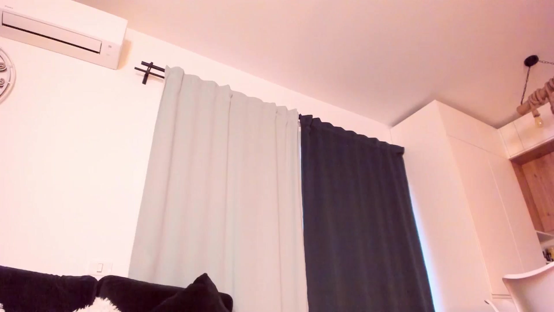Gallery image thumbnail from CoolElissa's myfreecams stream on, 04/22/2024, 04:03 image 11 of 20