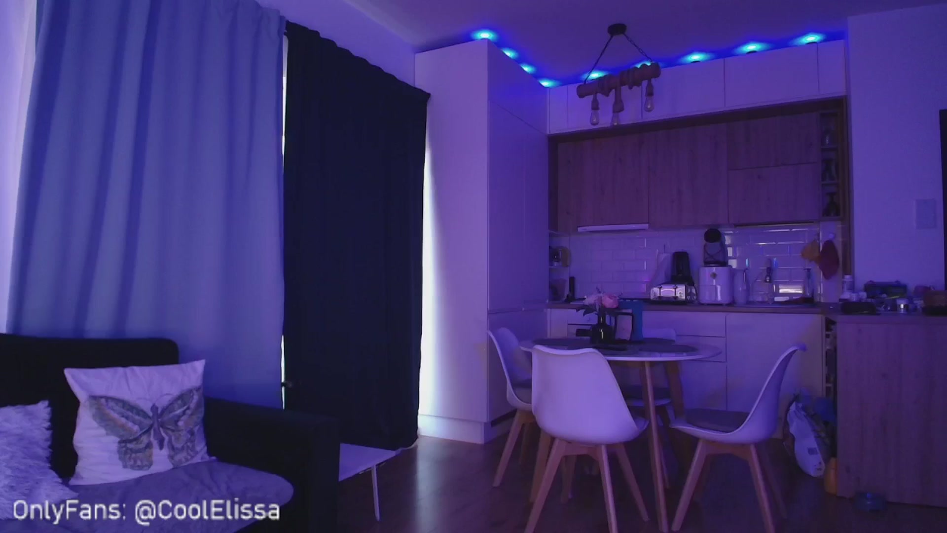 Gallery image thumbnail from CoolElissa's myfreecams stream on, 10/03/2024, 04:42 image 20 of 20