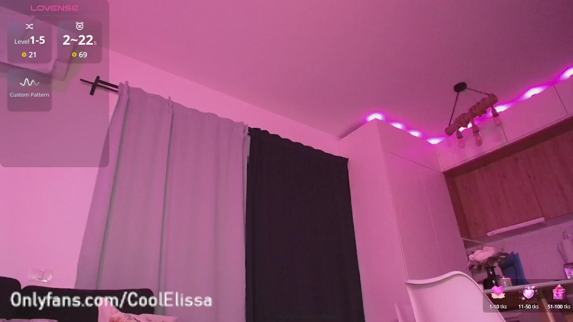 Gallery image thumbnail from CoolElissa's myfreecams stream on, 11/03/2024, 05:10 image 20 of 20