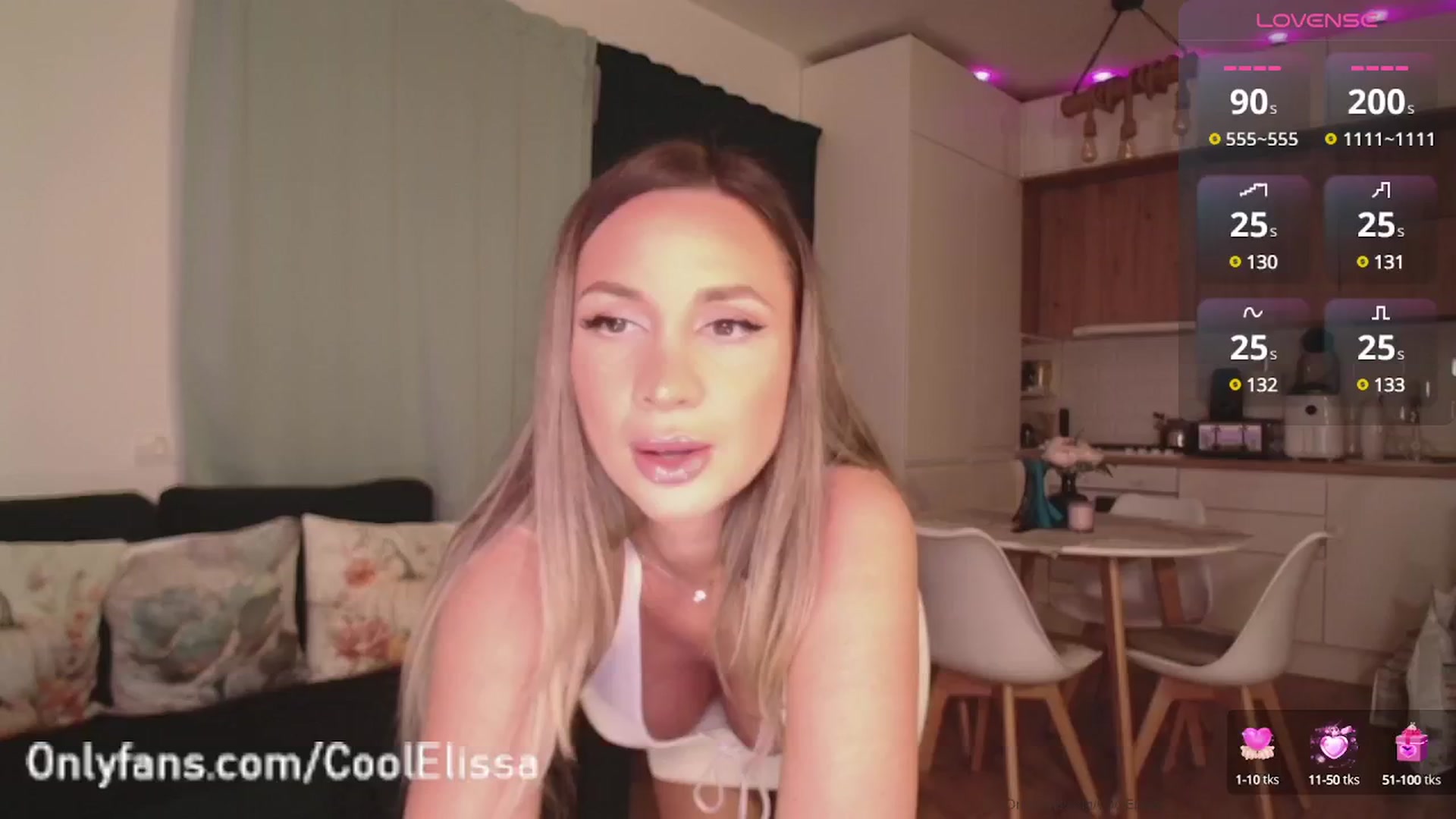 Gallery image thumbnail from CoolElissa's myfreecams stream on, 11/10/2024, 03:31 image 1 of 20
