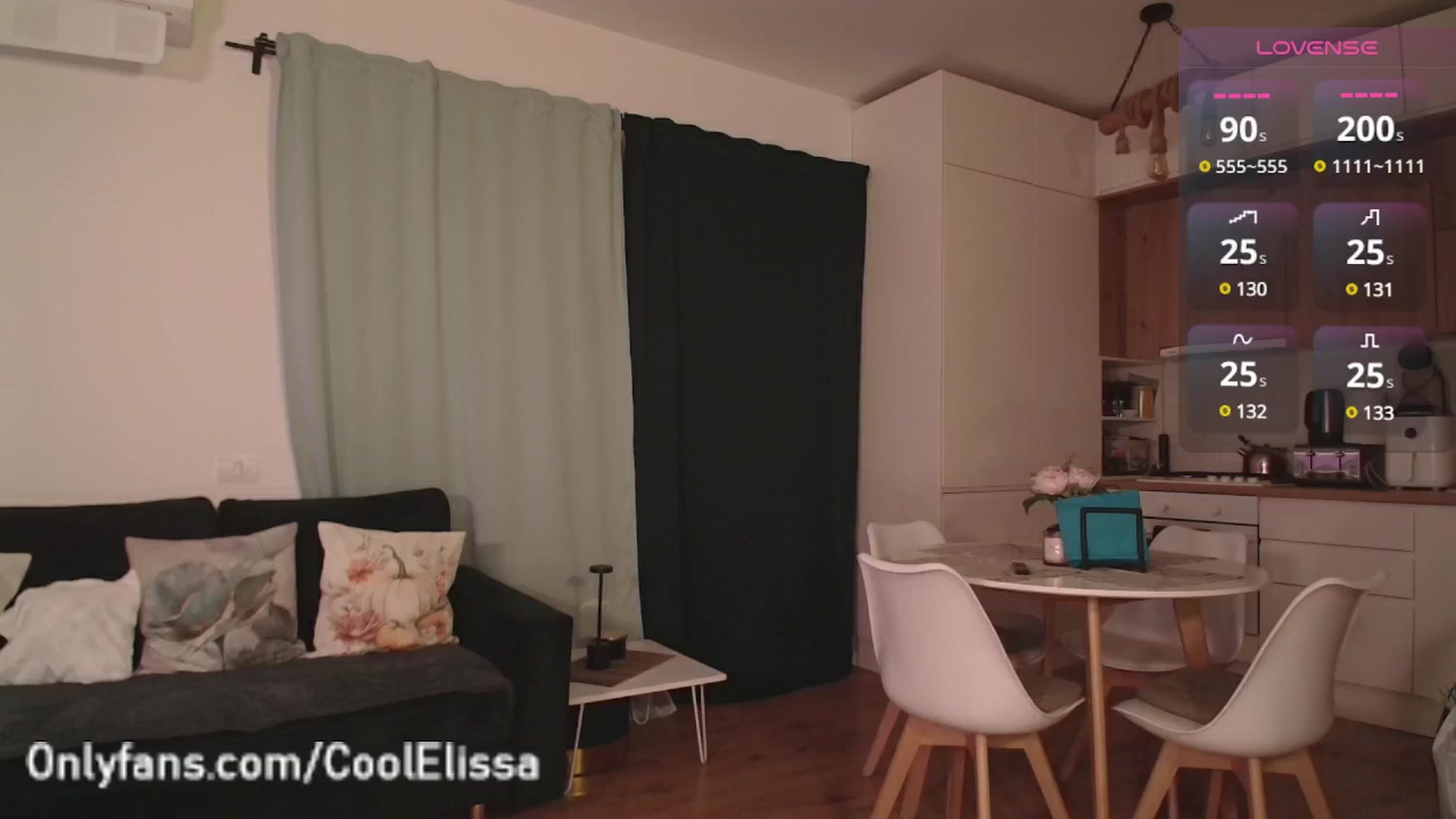Gallery image thumbnail from CoolElissa's myfreecams stream on, 11/13/2024, 03:23 image 13 of 20