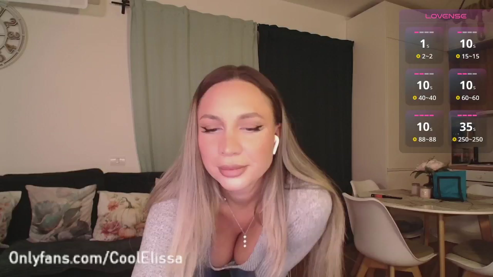 Gallery image thumbnail from CoolElissa's myfreecams stream on, 11/14/2024, 03:23 image 11 of 20