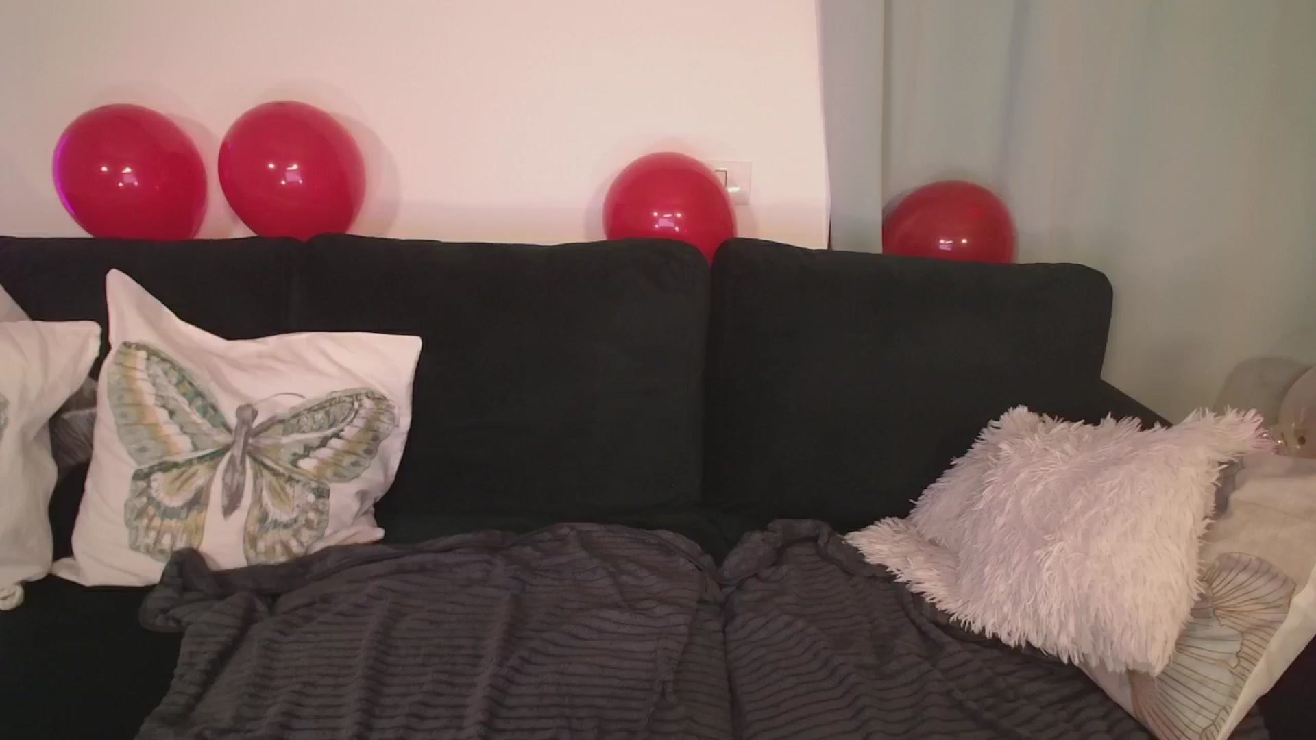 Gallery image thumbnail from CoolElissa's myfreecams stream on, 02/19/2025, 05:09 image 12 of 20