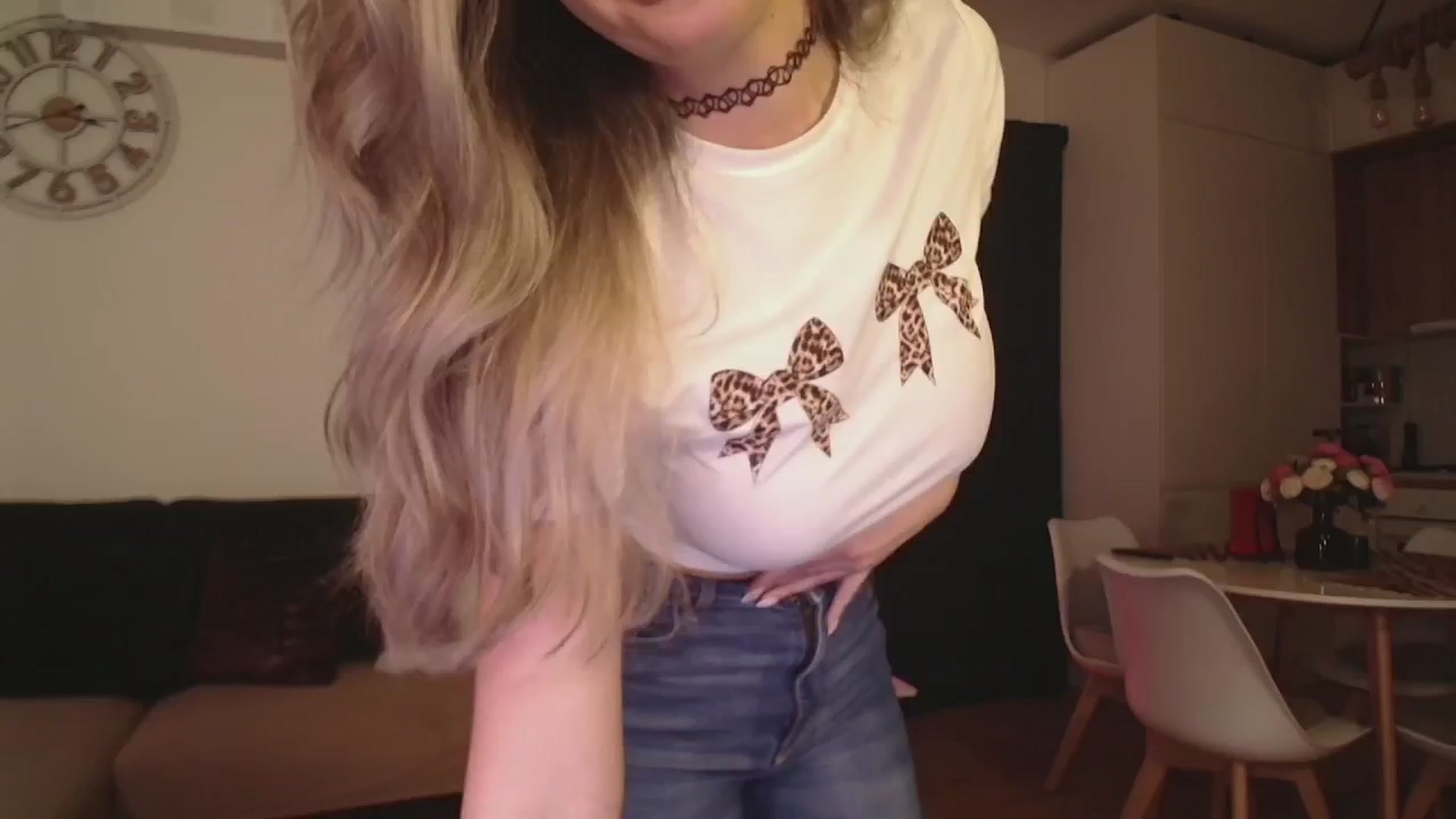 Gallery image thumbnail from CoolElissa's myfreecams stream on, 03/20/2025, 02:05 image 17 of 20