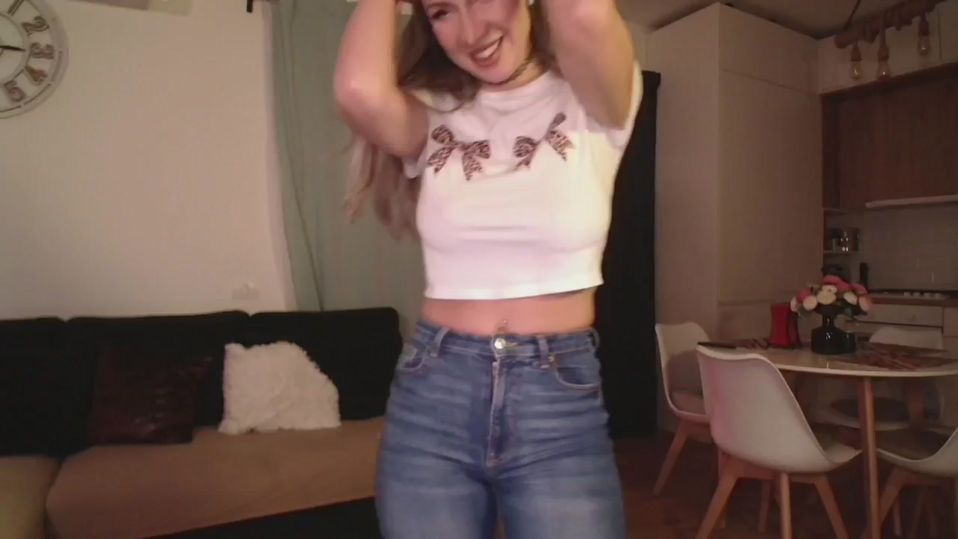 Gallery image thumbnail from CoolElissa's myfreecams stream on, 03/20/2025, 02:05 image 10 of 20
