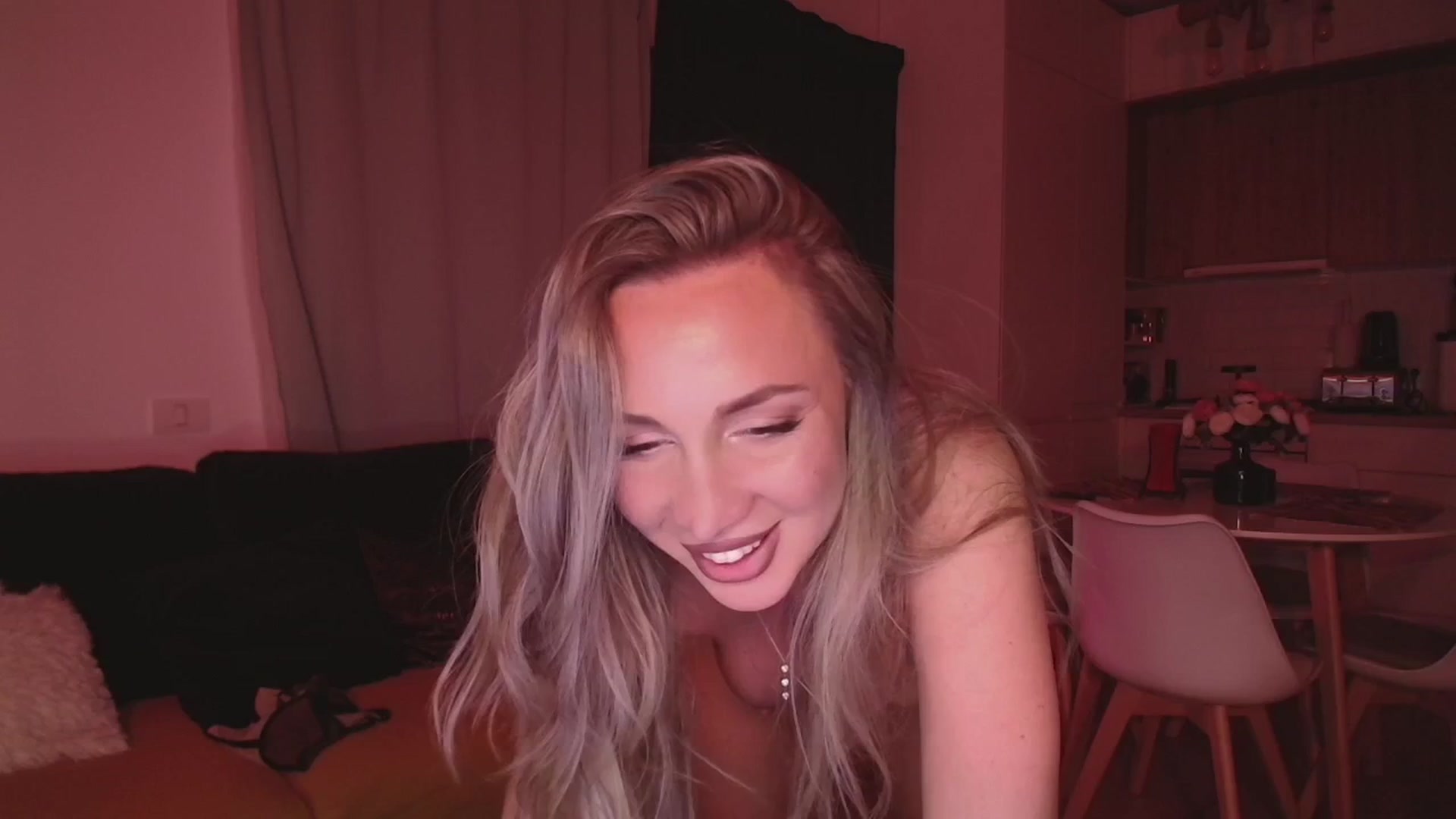 Gallery image thumbnail from CoolElissa's myfreecams stream on, 03/20/2025, 08:04 image 1 of 20