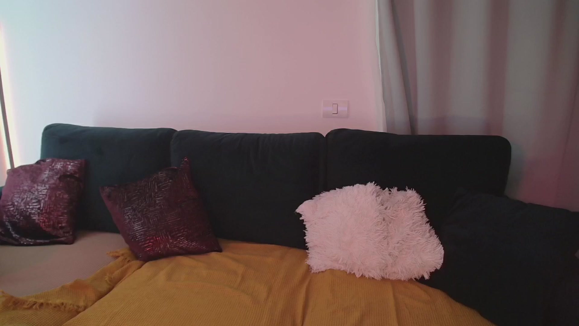 Gallery image thumbnail from CoolElissa's myfreecams stream on, 03/20/2025, 08:04 image 13 of 20