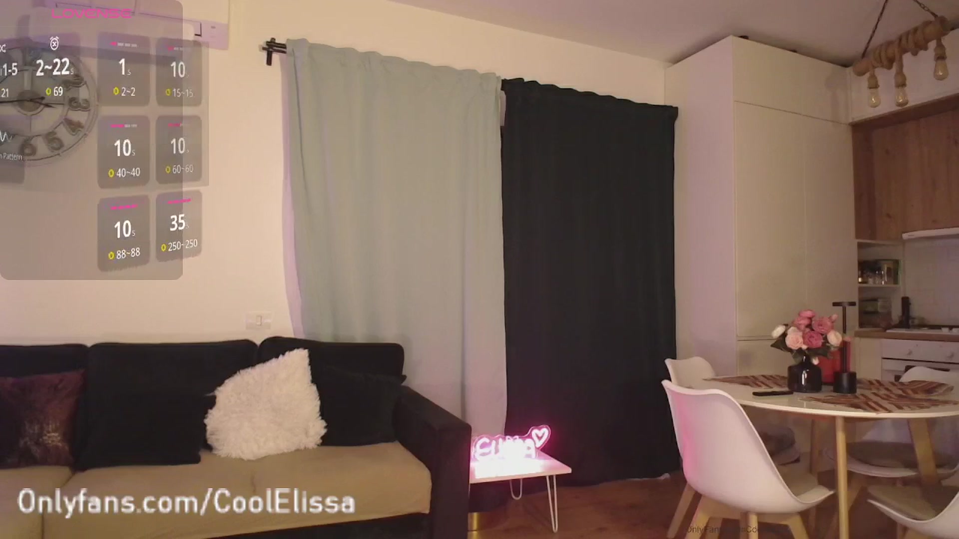 Gallery image thumbnail from CoolElissa's myfreecams stream on, 03/23/2025, 01:58 image 16 of 20