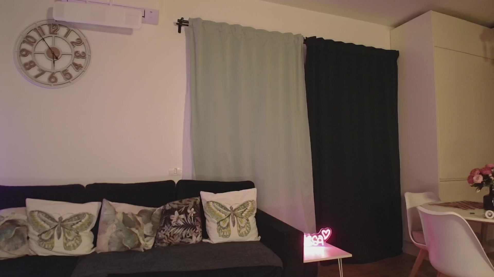 Gallery image thumbnail from CoolElissa's myfreecams stream on, 05/02/2025, 02:59 image 17 of 20