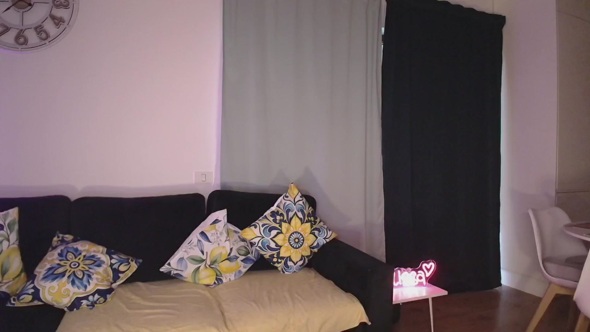 Gallery image thumbnail from CoolElissa's myfreecams stream on, 05/10/2025, 06:51 image 4 of 20