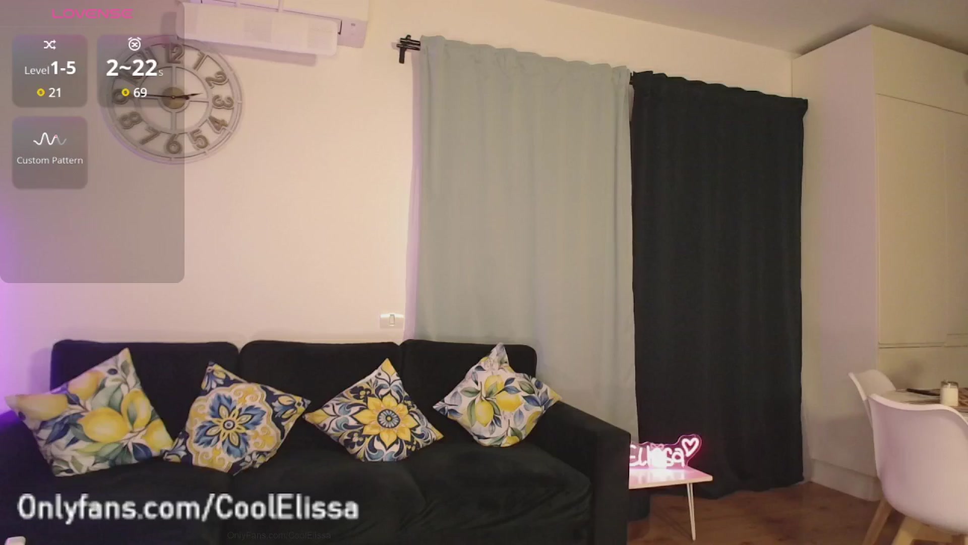 Gallery image thumbnail from CoolElissa's myfreecams stream on, 05/14/2025, 24:00 image 8 of 20