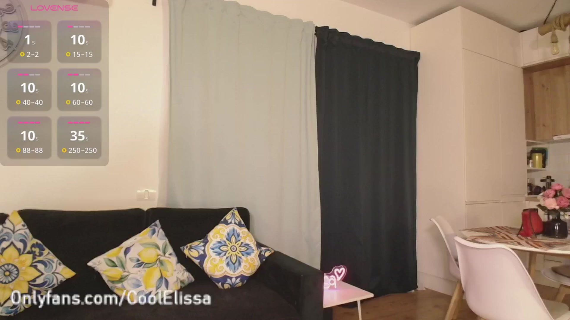 Gallery image thumbnail from CoolElissa's myfreecams stream on, 05/16/2025, 23:16 image 3 of 20