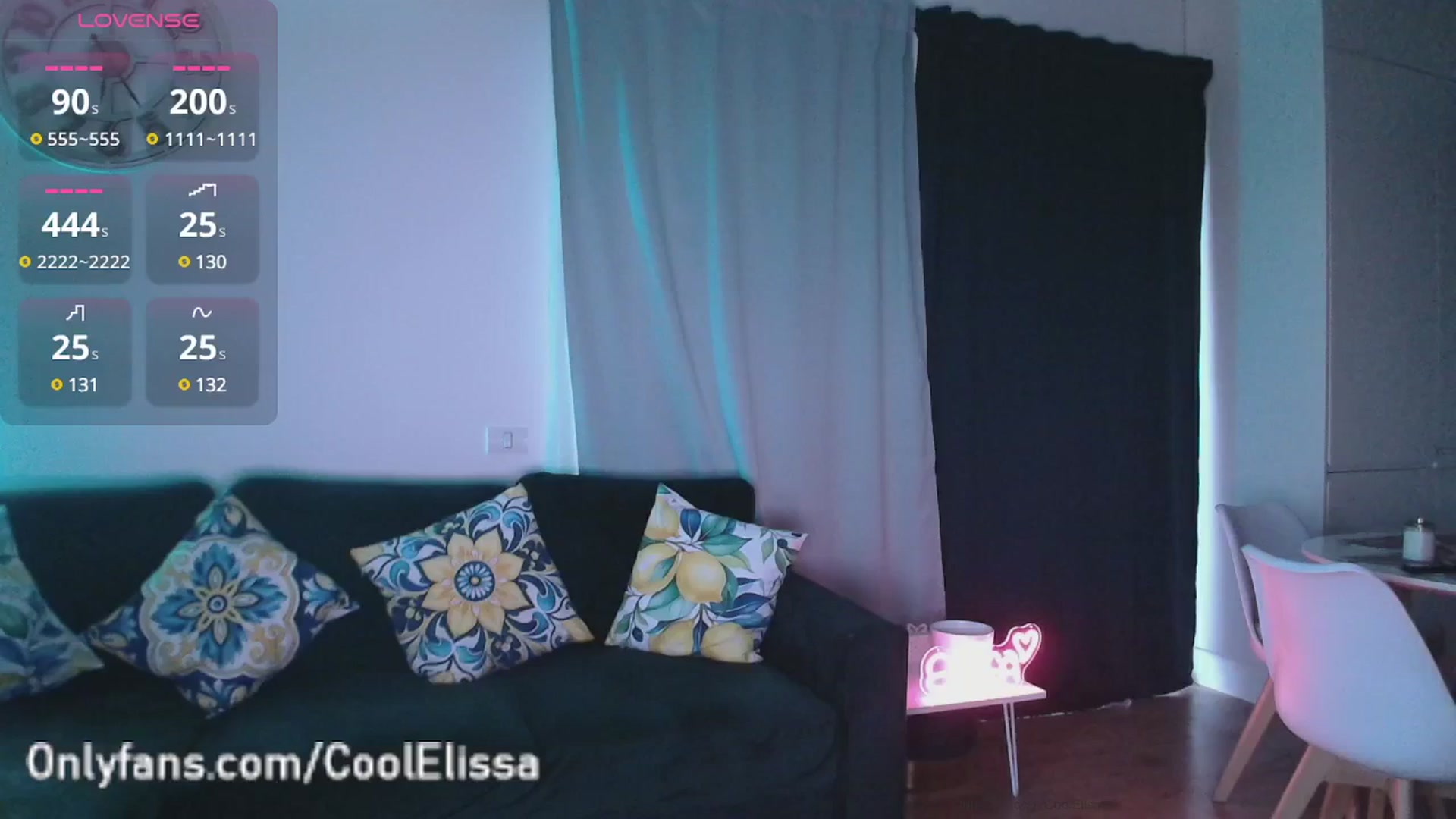 Gallery image thumbnail from CoolElissa's myfreecams stream on, 05/29/2025, 03:32 image 16 of 20