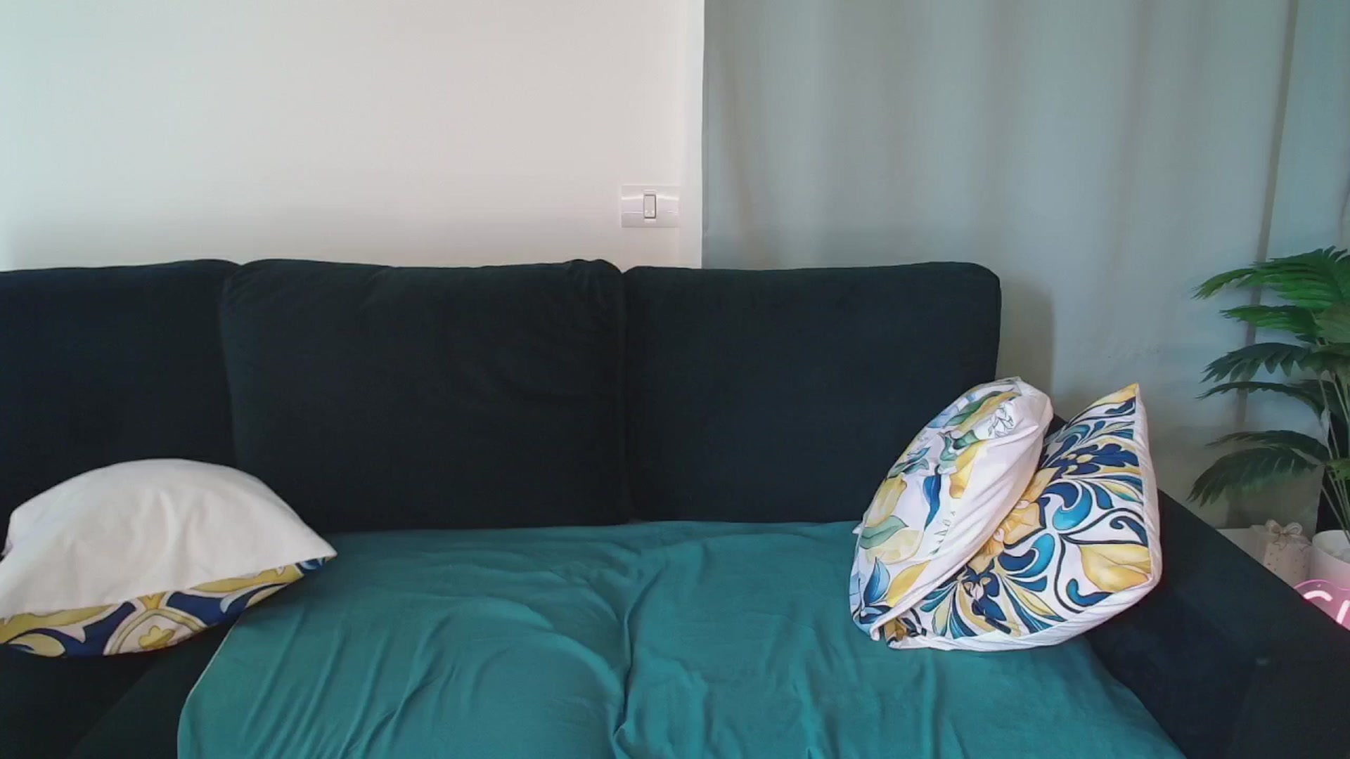 Gallery image thumbnail from CoolElissa's myfreecams stream on, 05/31/2025, 06:21 image 16 of 20