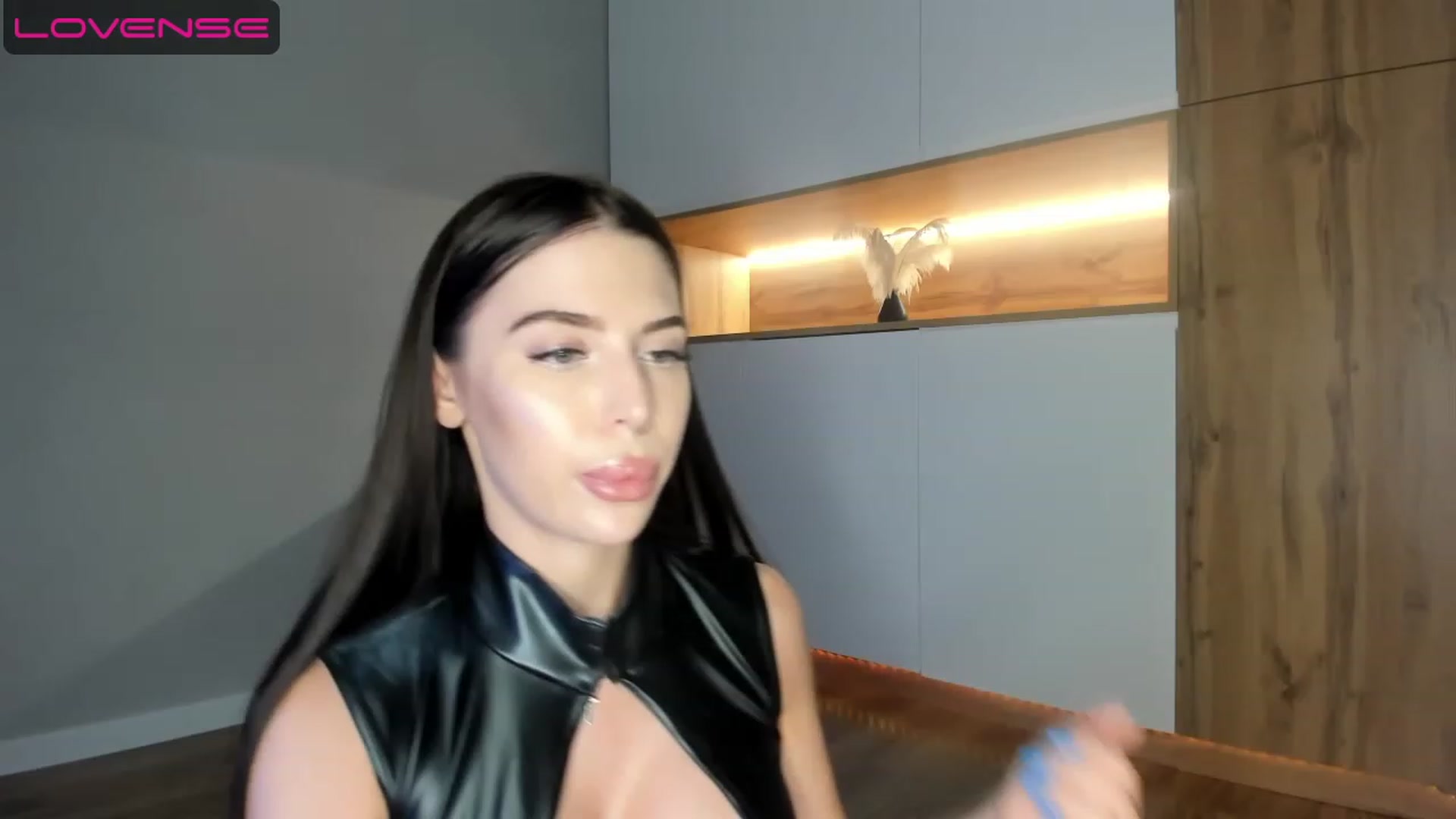 Gallery image thumbnail from CoolK_'s myfreecams stream on, 07/04/2023, 20:46 image 10 of 20