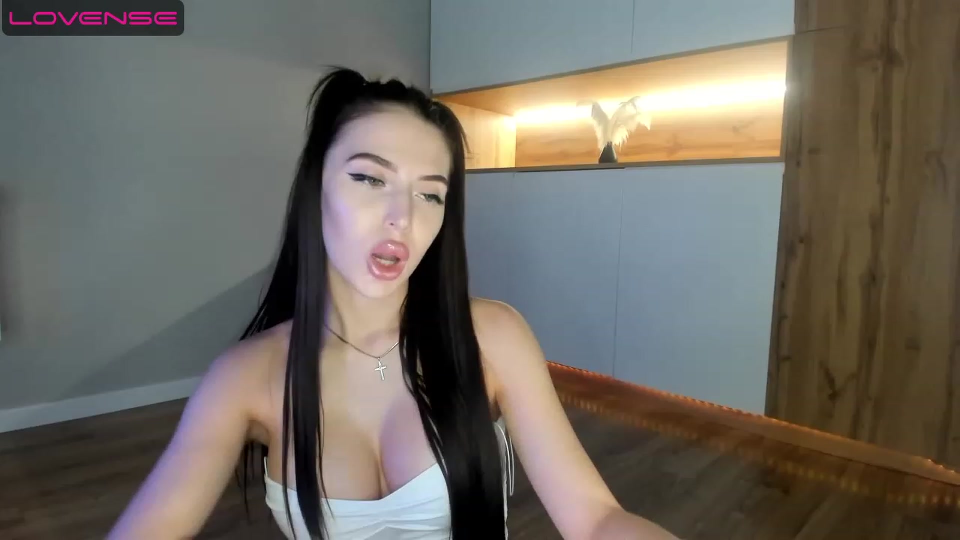 Gallery image thumbnail from CoolK_'s myfreecams stream on, 07/05/2023, 23:20 image 2 of 20